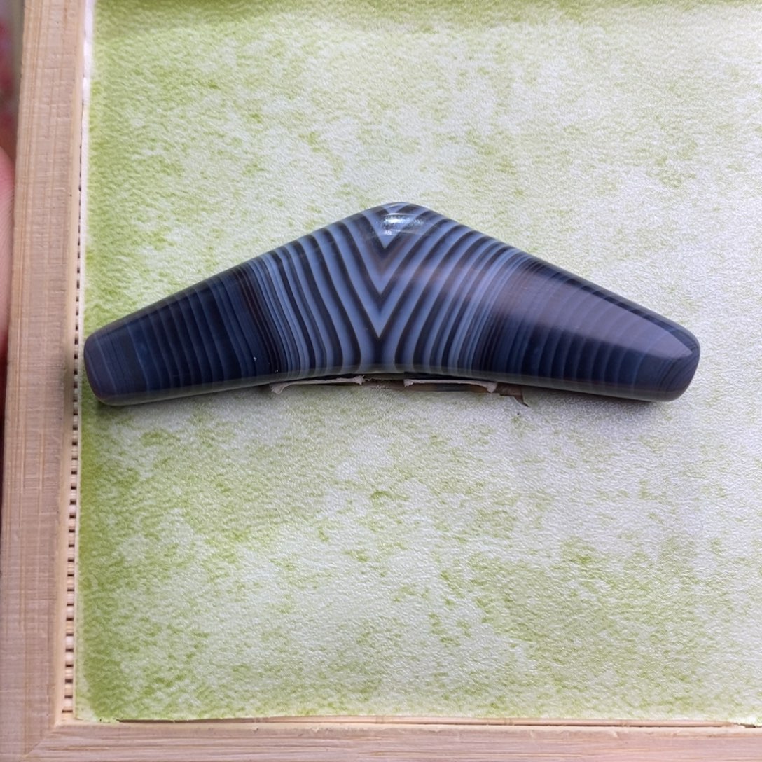 带***落玛瑙/玉髓未镶嵌珠宝半成品