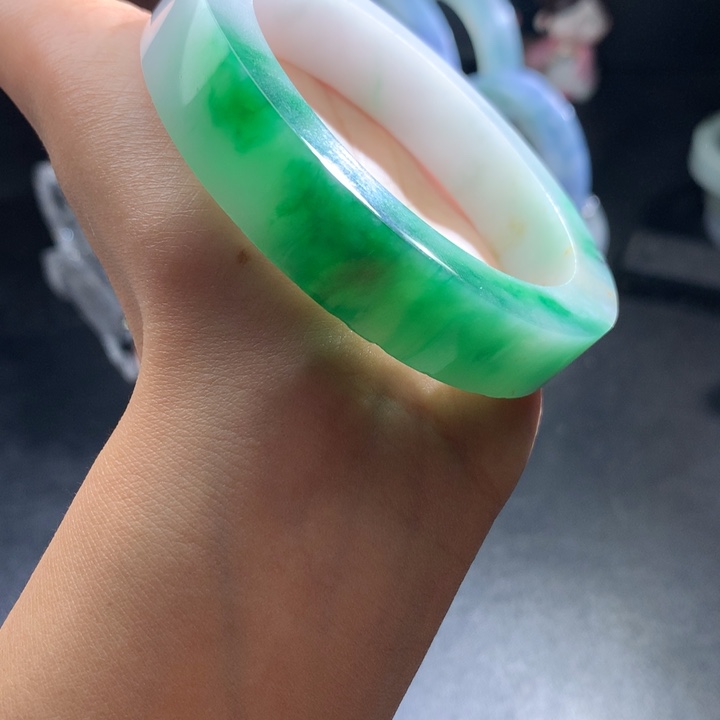 定制翡翠手镯未镶嵌