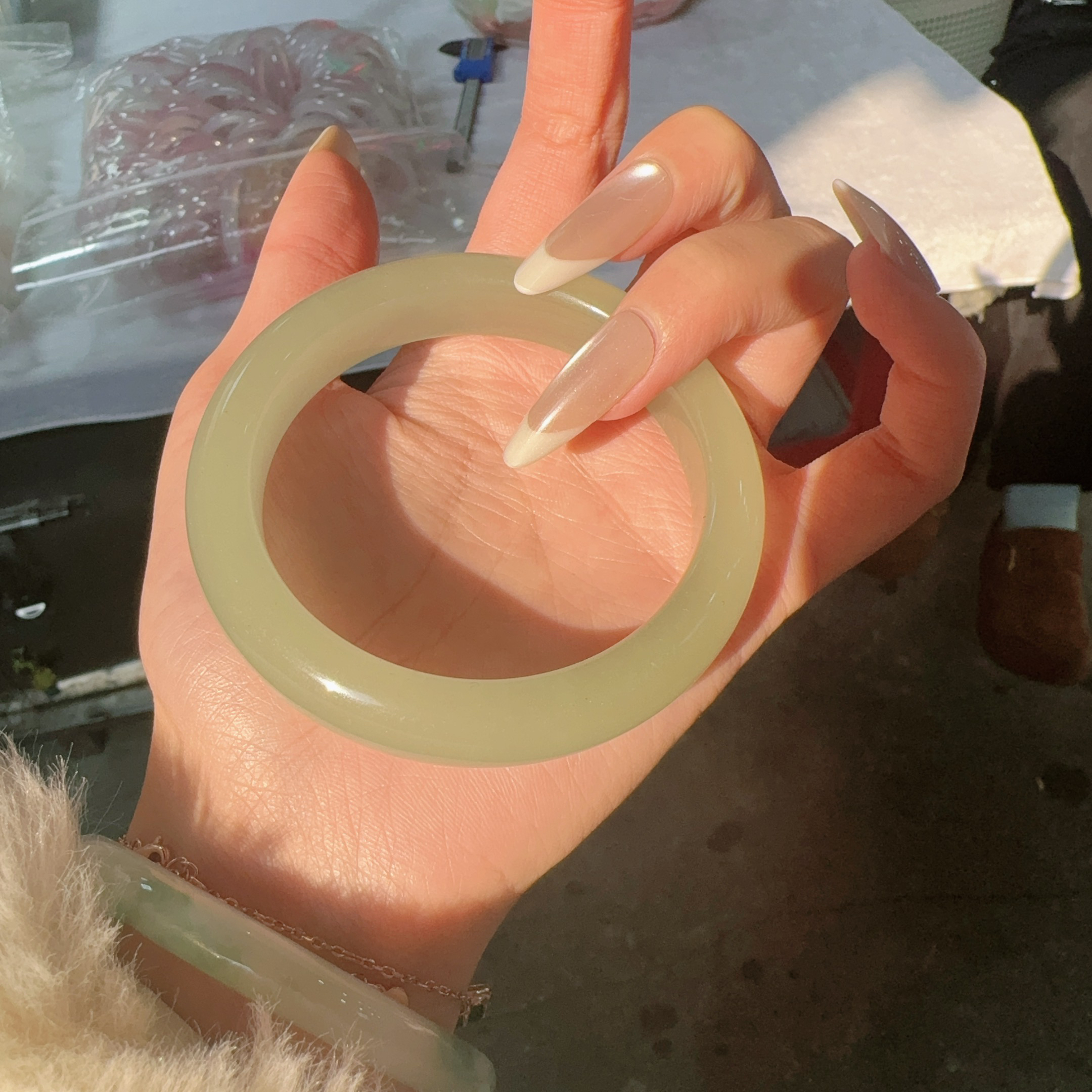 天然东陵玉晴水色正圈手镯