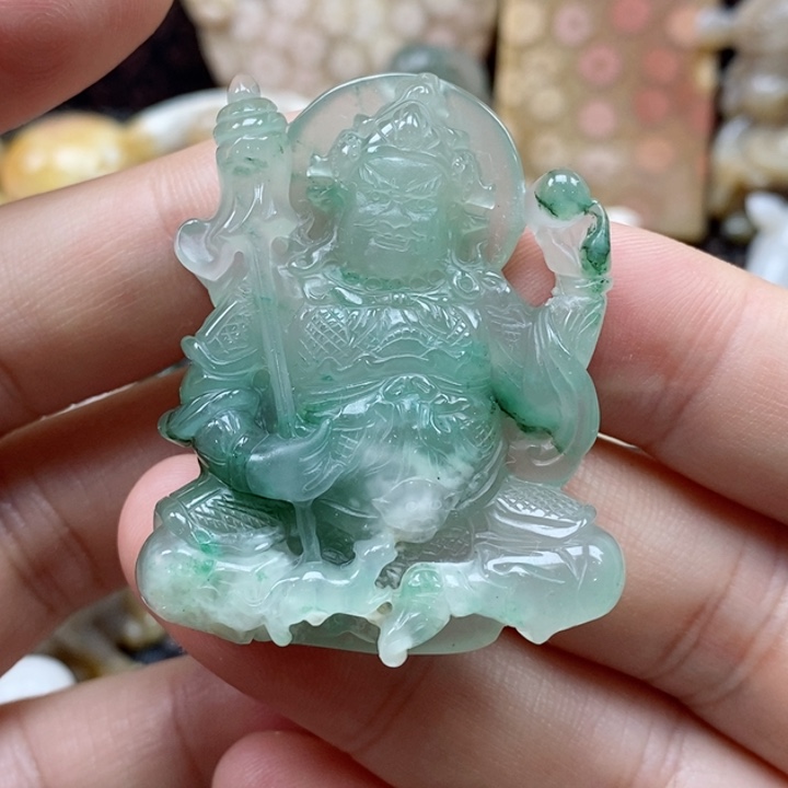 石英质玉颈饰未镶嵌