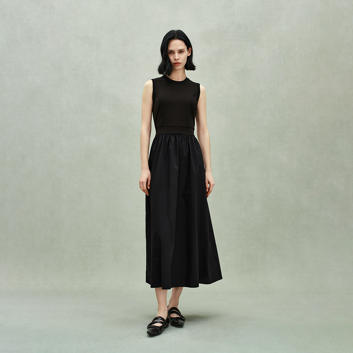 1005[赵老板专属]欧时力 后腰镂空小黑裙A字连衣裙拼接伞裙25新