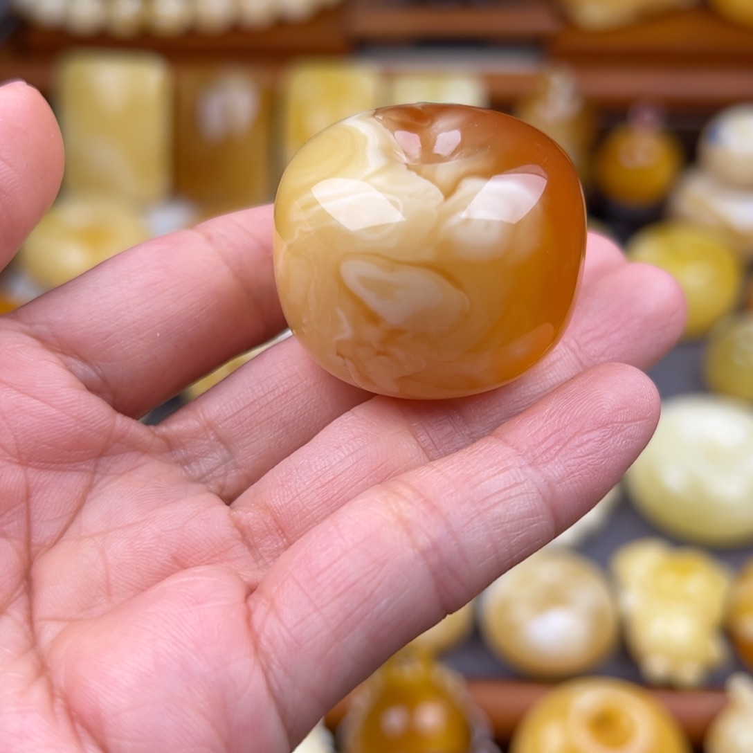 未镶嵌颈饰琥珀纯天然琥珀蜜蜡无优化