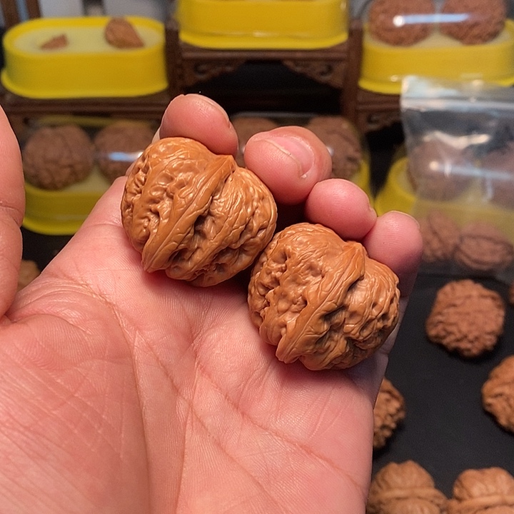 吊坠文玩核桃36尺，元宝