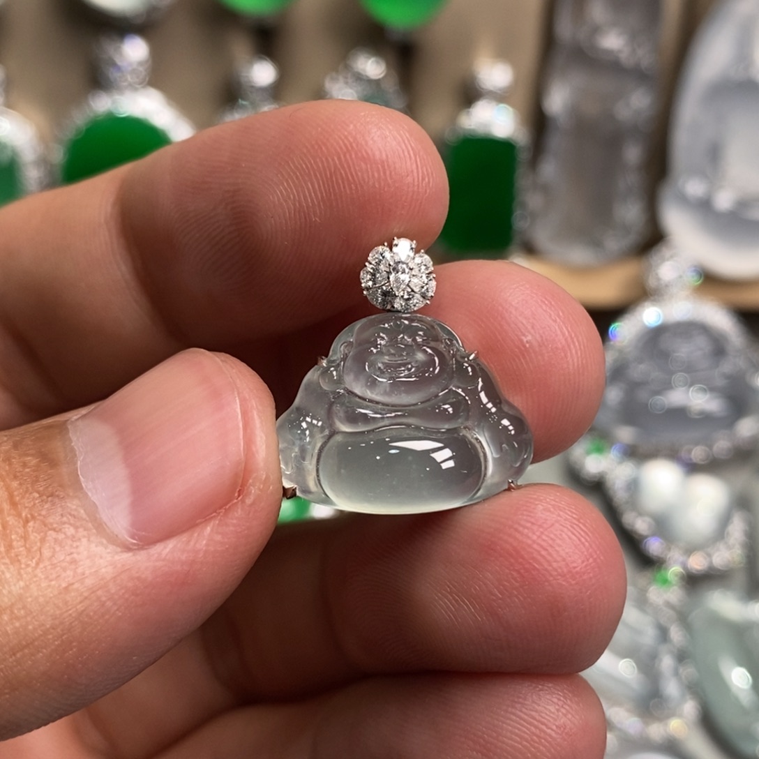 翡翠吊坠(不含链)18K金镶嵌