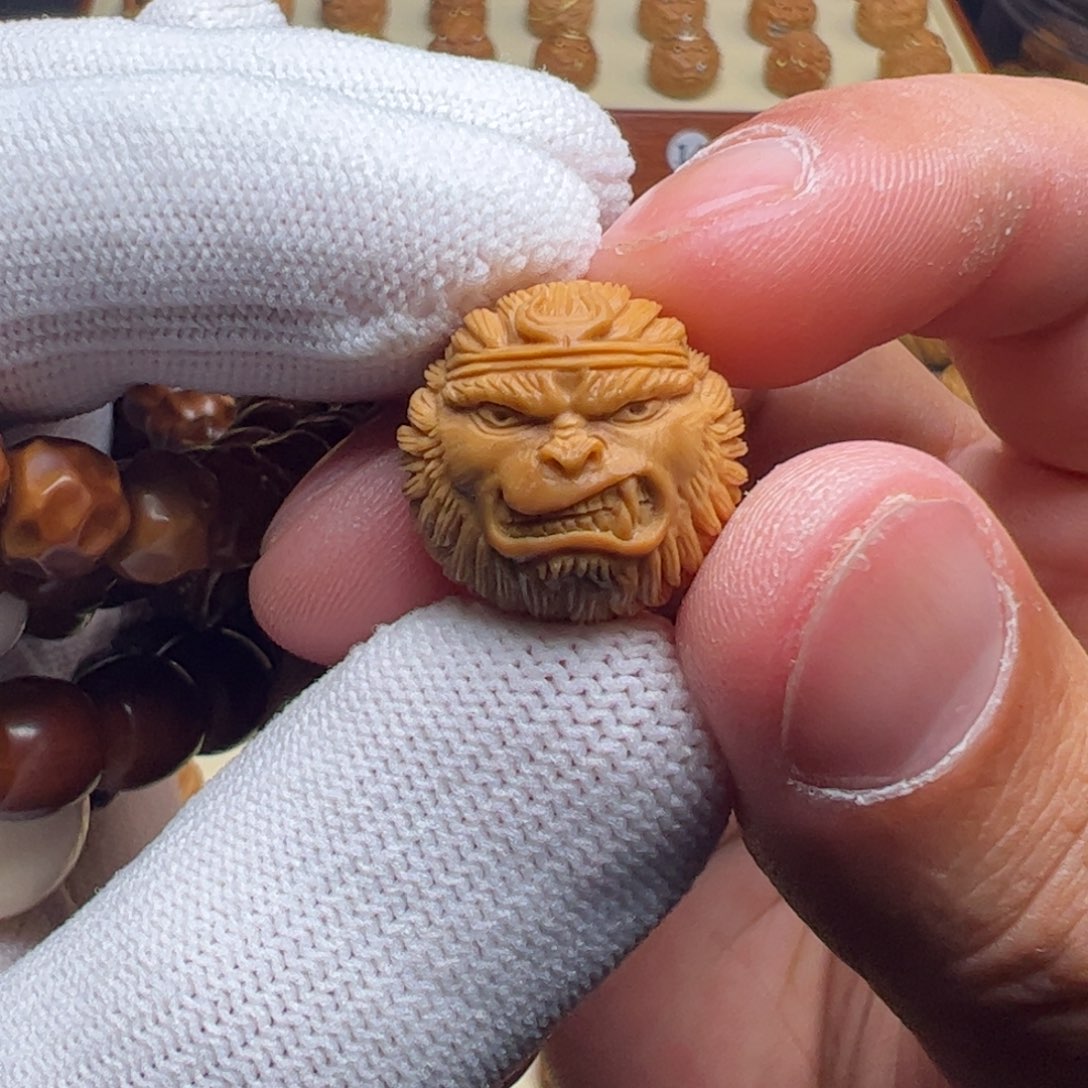 猴头核桃吊坠精修大圣