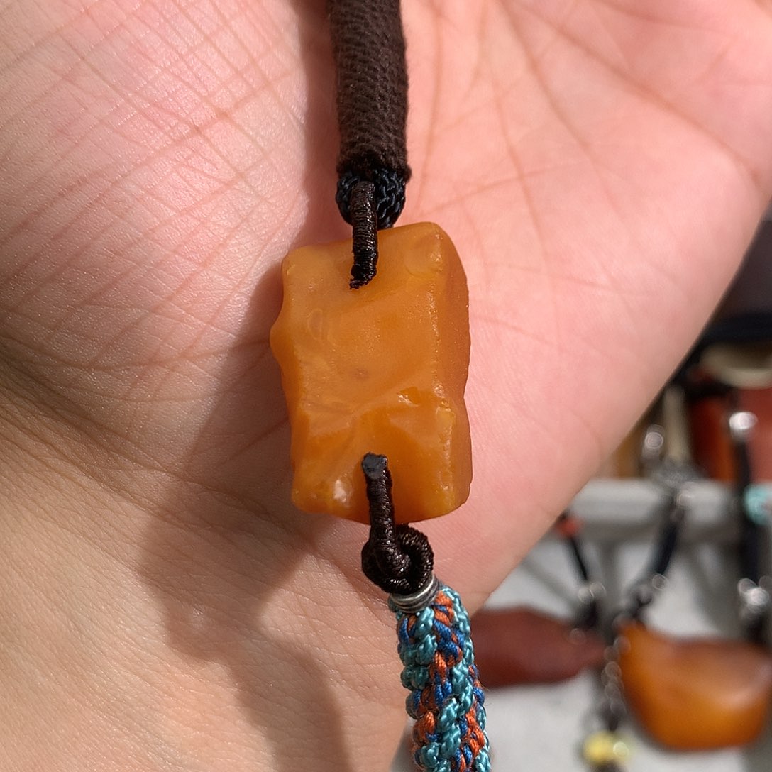 蜜蜡裸石未镶嵌你