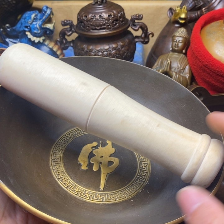 铜器摆件做工精良