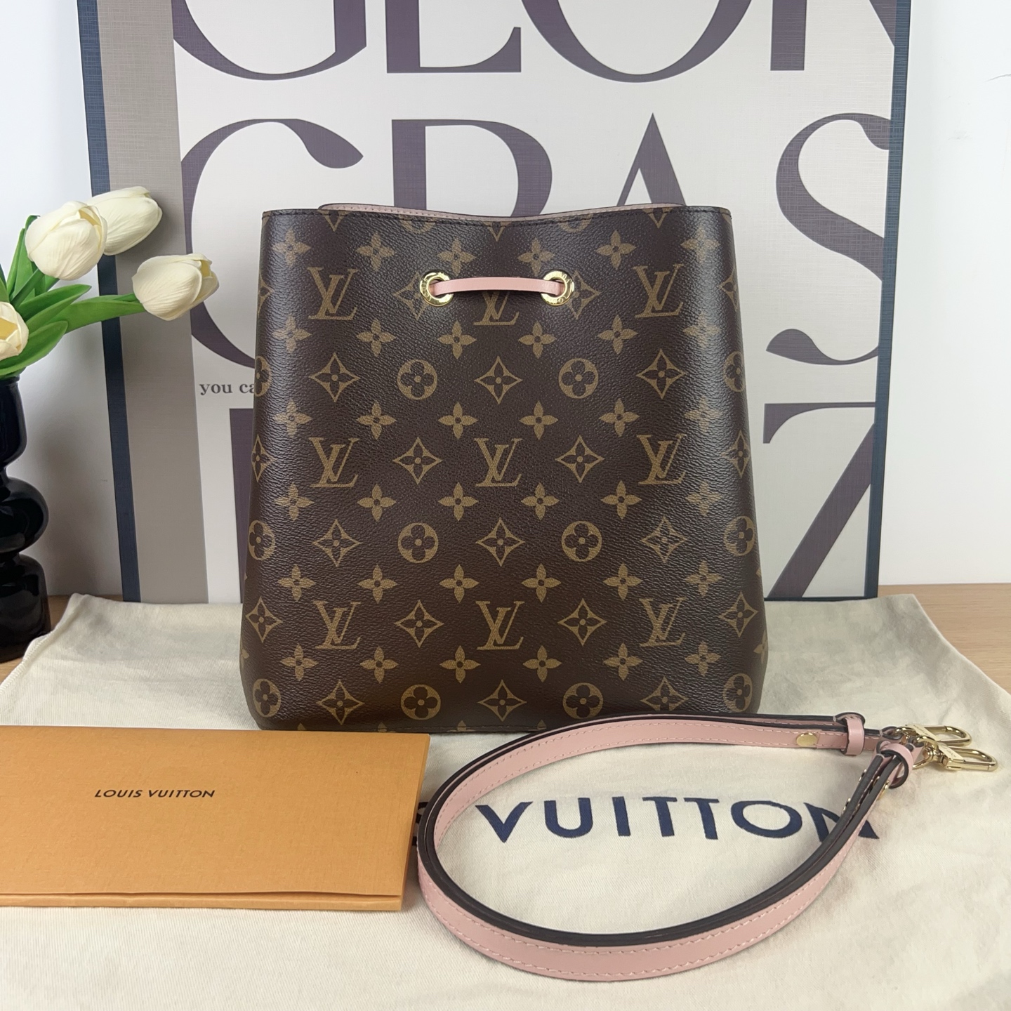 99新 LouisVuitton/路易威登 路易威登/LV 老花粉水桶包芯片款