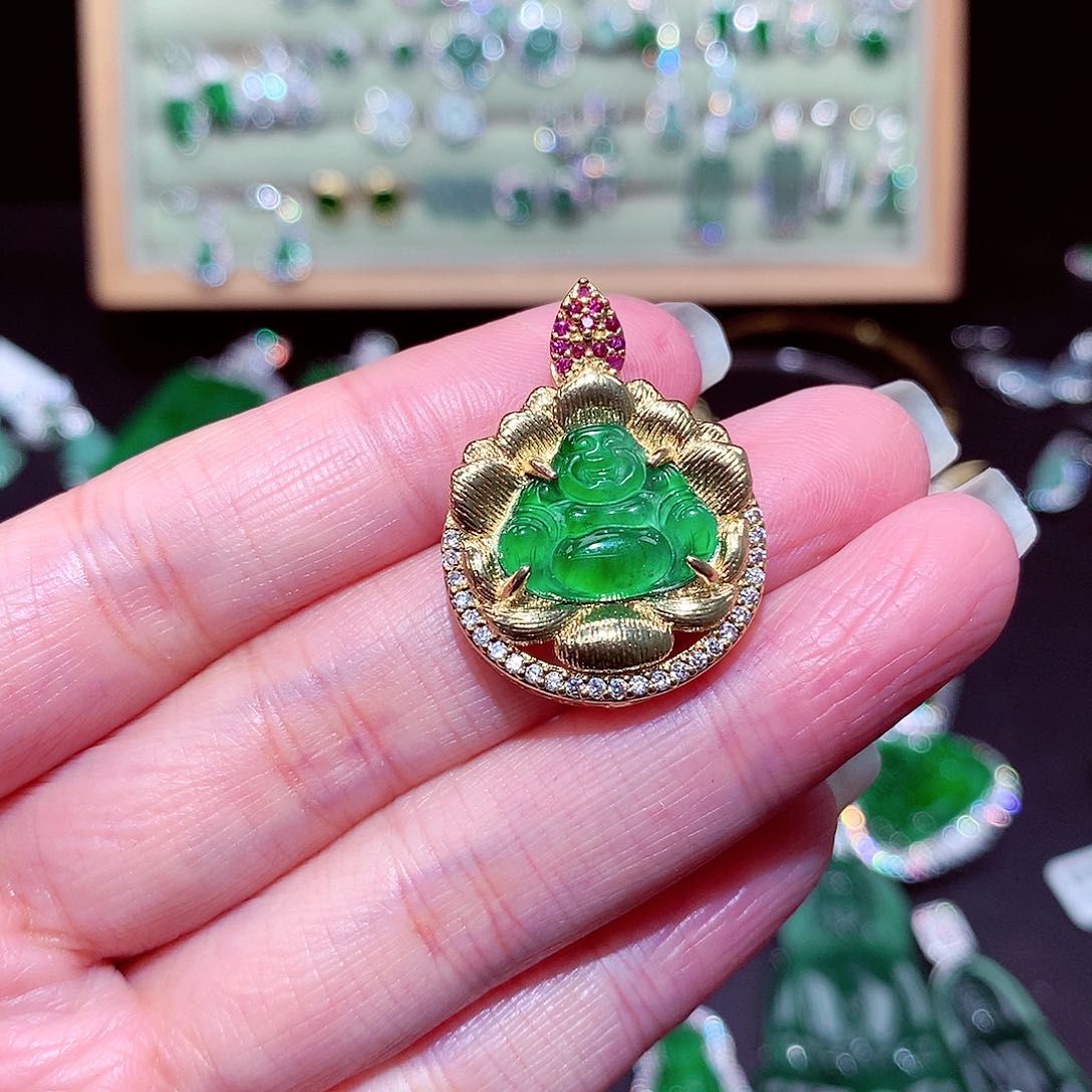 【闪购商品】翡翠吊坠(不含链)未镶嵌