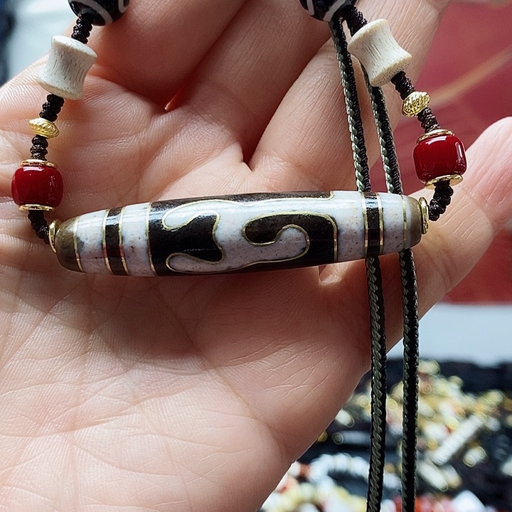 玛瑙/玉髓颈饰合金