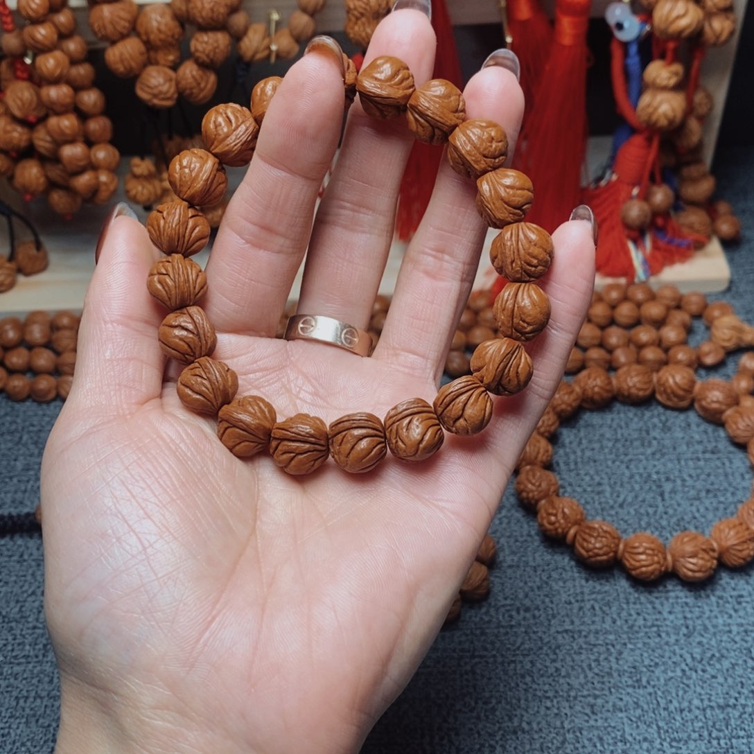 吊坠桃核龙纹桃枭