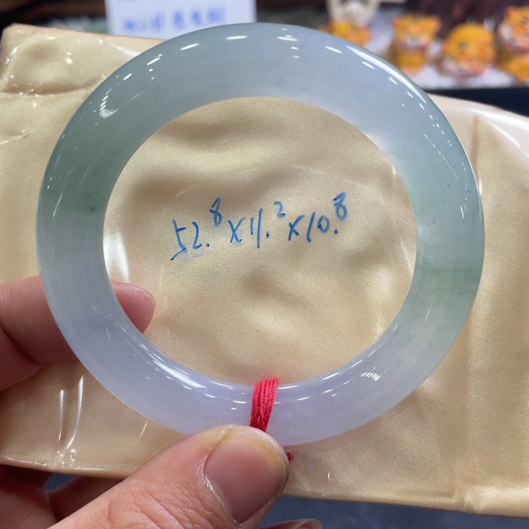 翡翠手镯未镶嵌52.8圆条