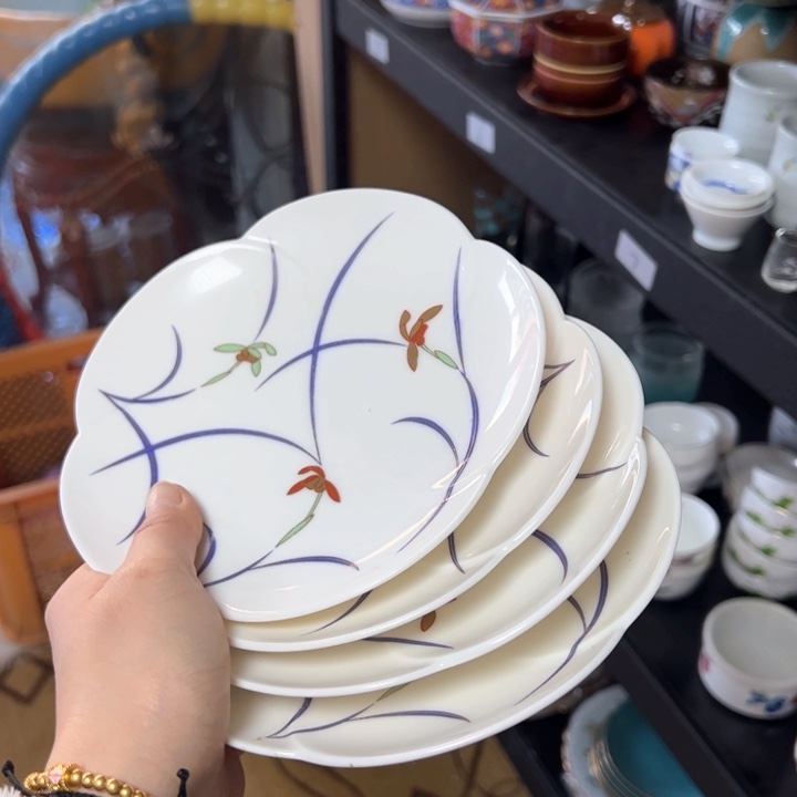 盖碗瓷器直播放漏中