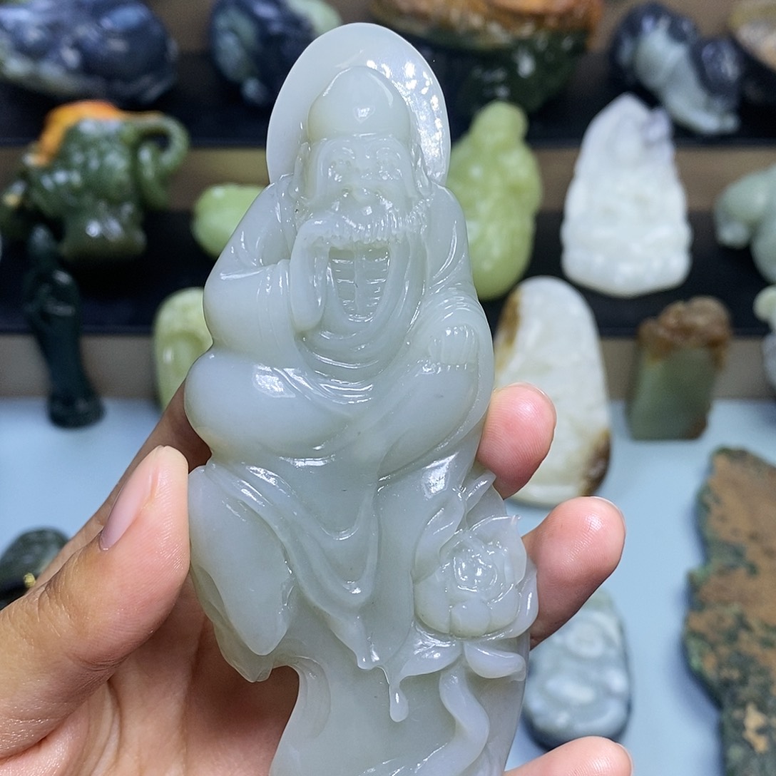 颈饰未镶嵌和田玉瘦***王