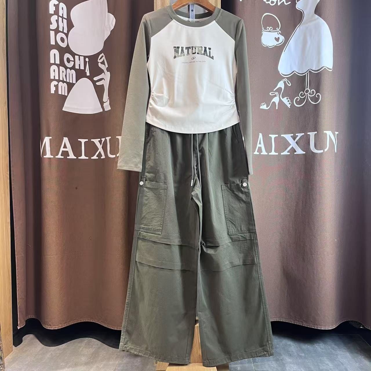 麦寻TZKCS03B春季新款松紧工装裤圆领长袖两件套时尚女