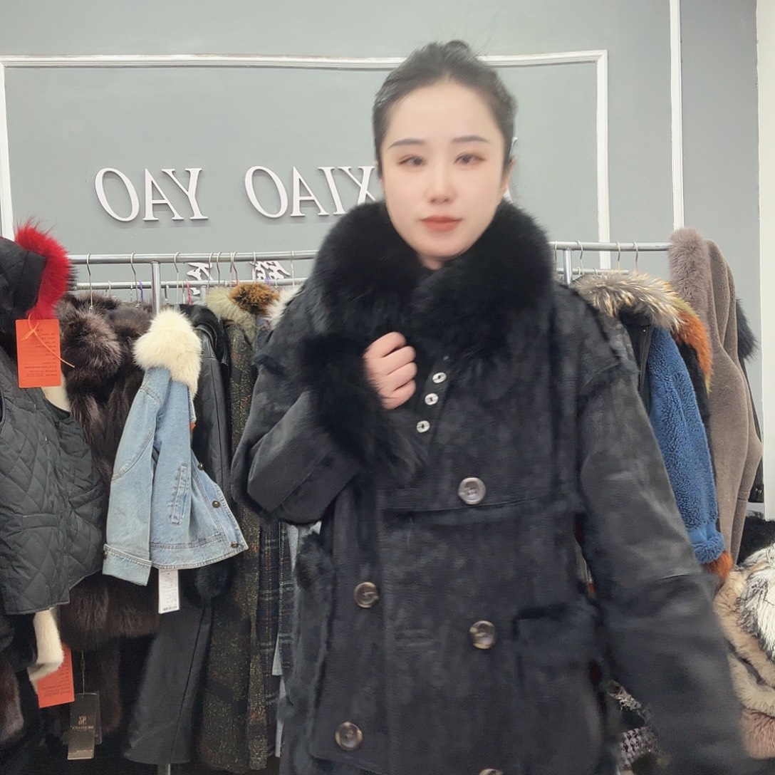 姚小妖家高端皮草