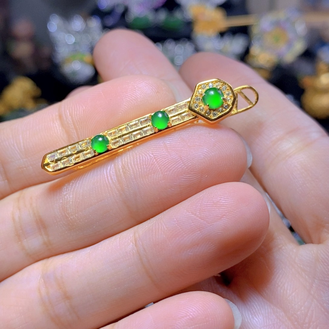 翡翠耳钉银S925镶嵌天然翡翠