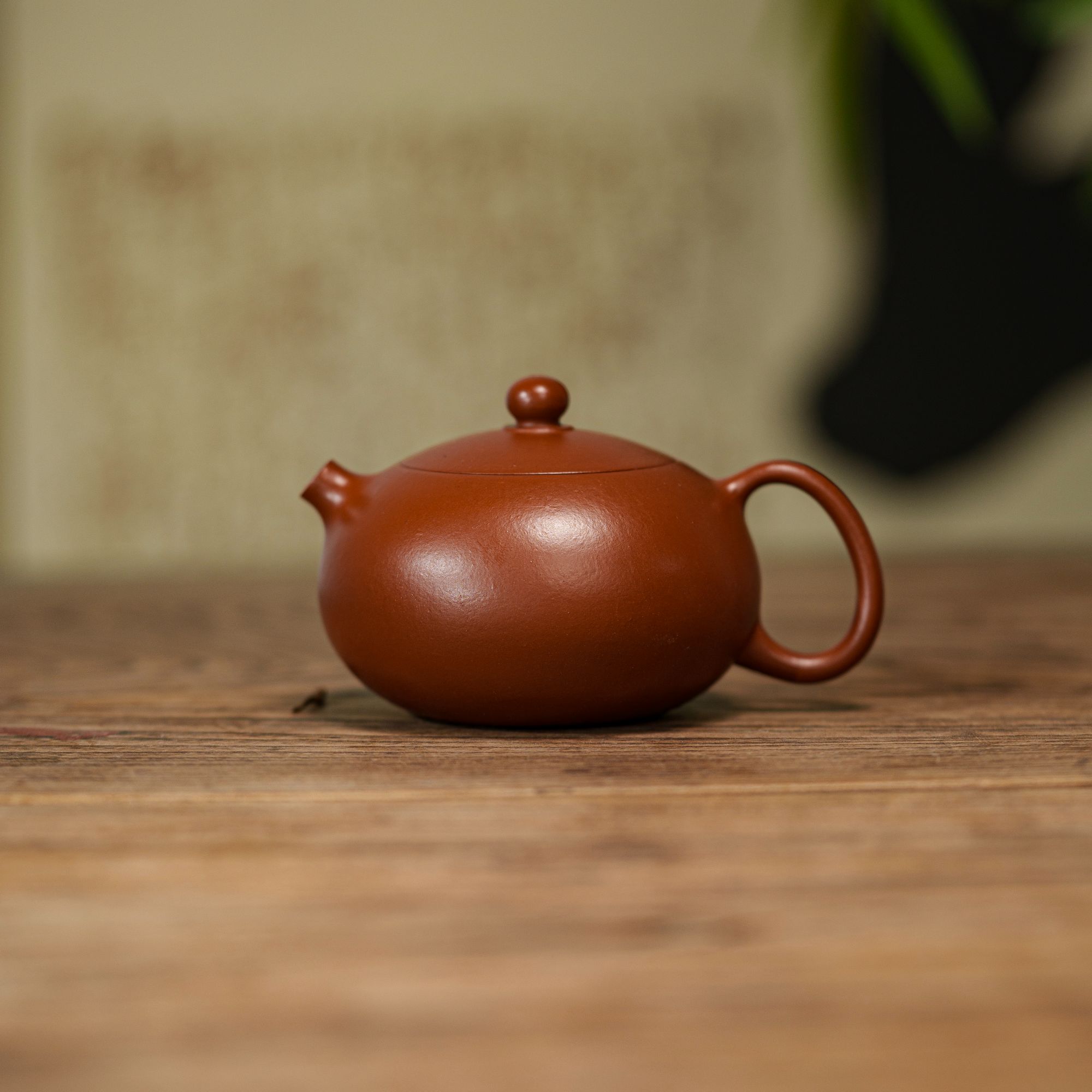 【扁西施二式】 原矿朱泥大红袍 140cc 手工制作 内推孔 宜兴紫砂壶