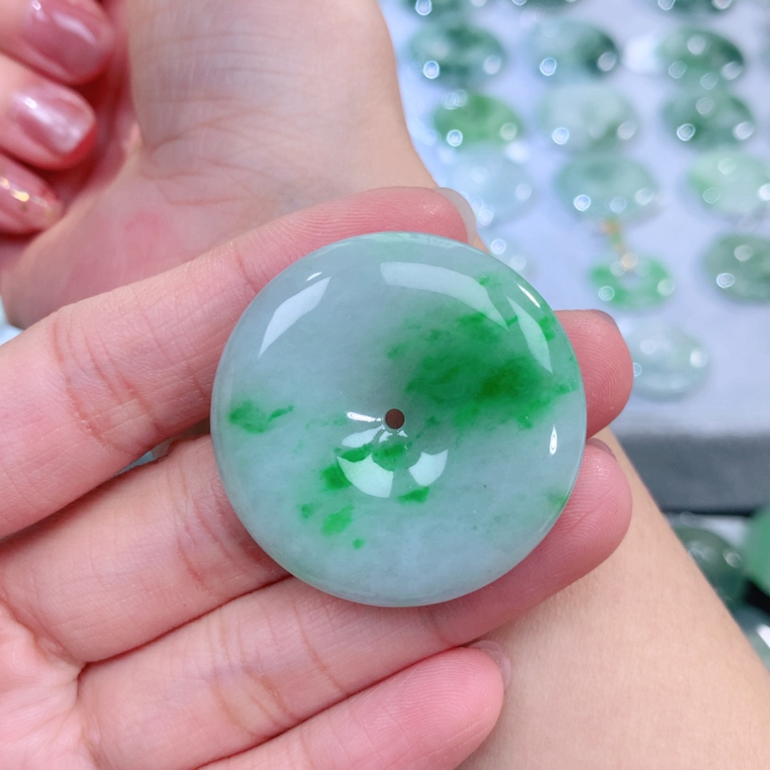 翡翠未镶嵌颈饰天然缅甸翡翠