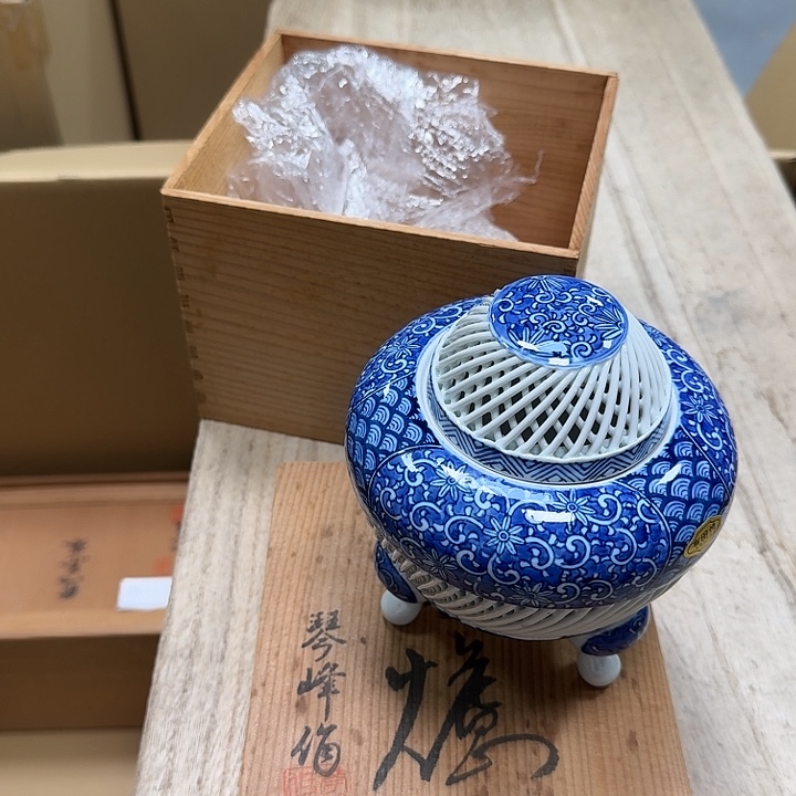 瓷片哈哈哈哈哈哈哈哈哈哈哈哈