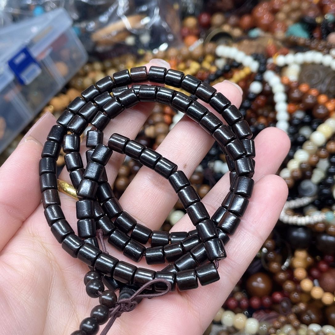 维腊木（绿檀）无事牌