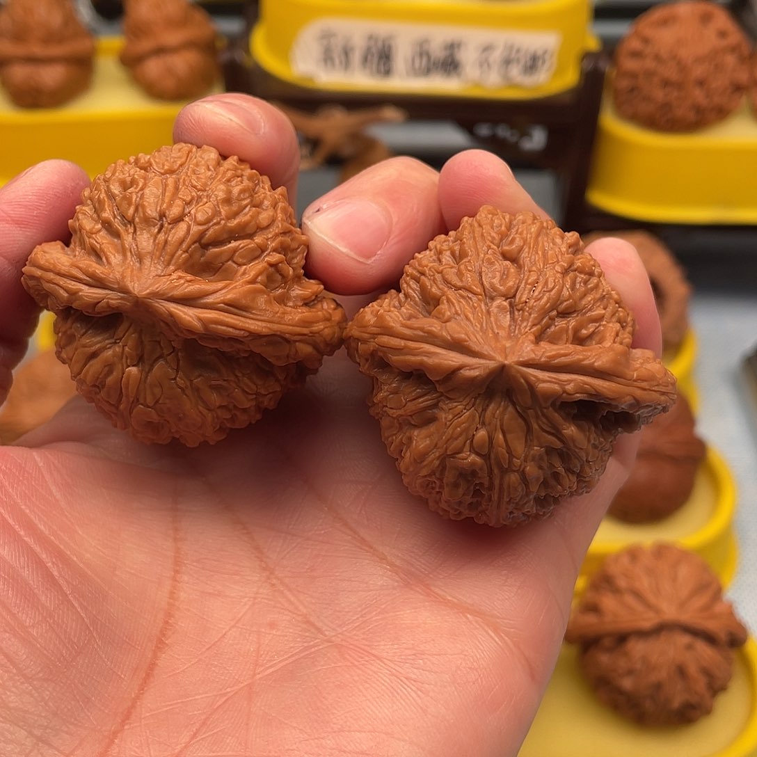 吊坠文玩核桃金**堂南疆石