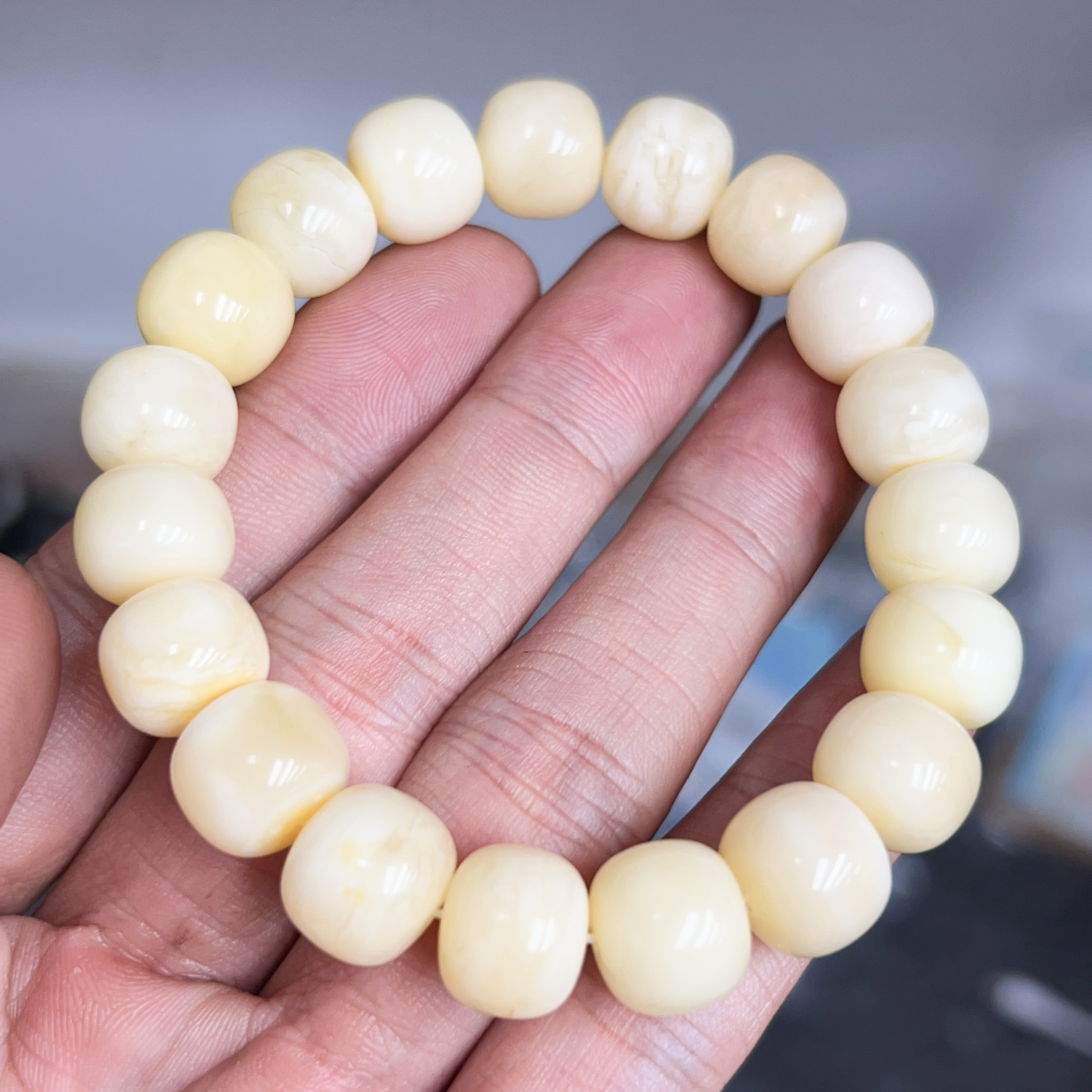 俄料浓蜡瓷白蜡11+老型手串（092）