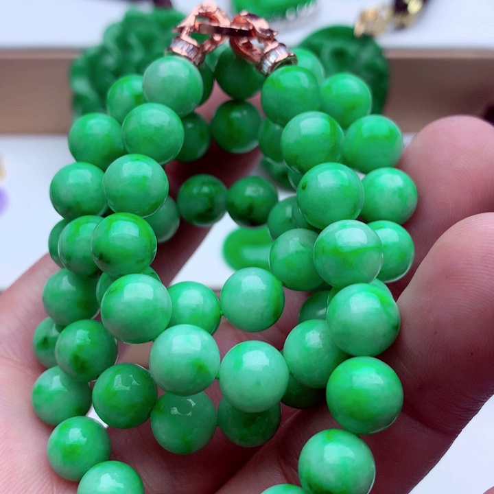 翡翠未镶嵌毛衣链