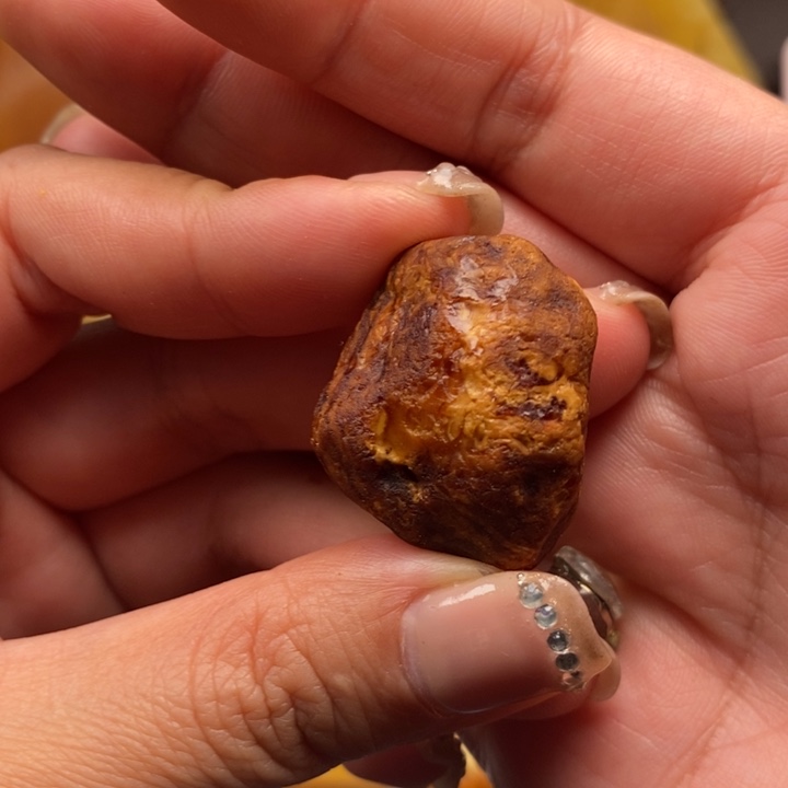 定制琥珀未镶嵌蜜蜡