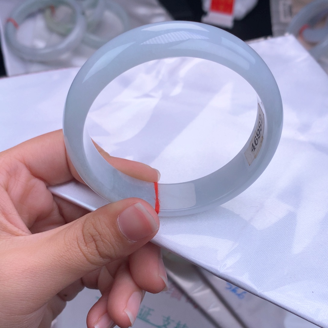 翡翠手镯未镶嵌57.4轮胎