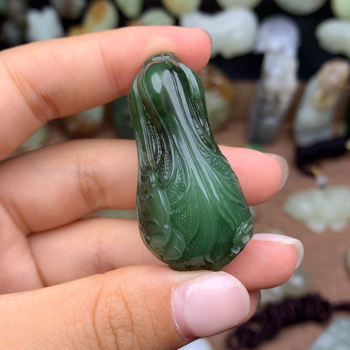 颈饰未镶嵌和田玉