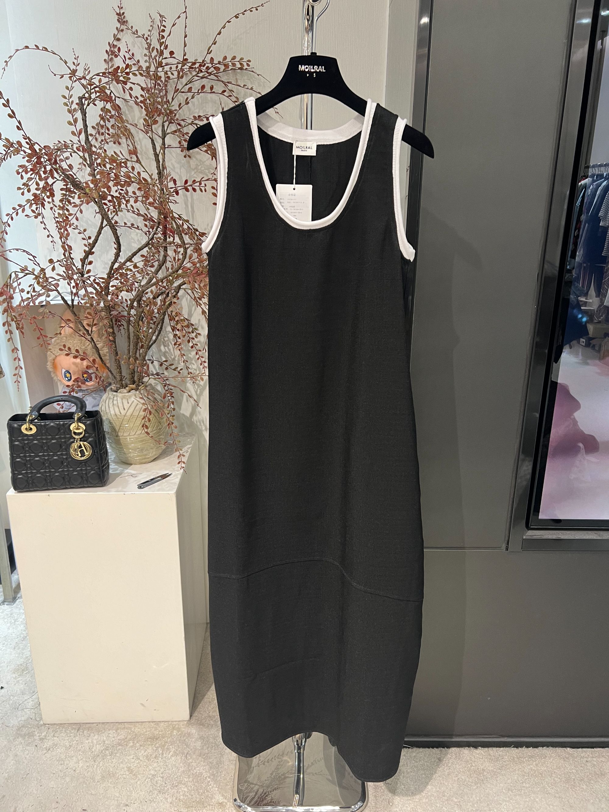 无袖背心黑白撞色连衣裙522