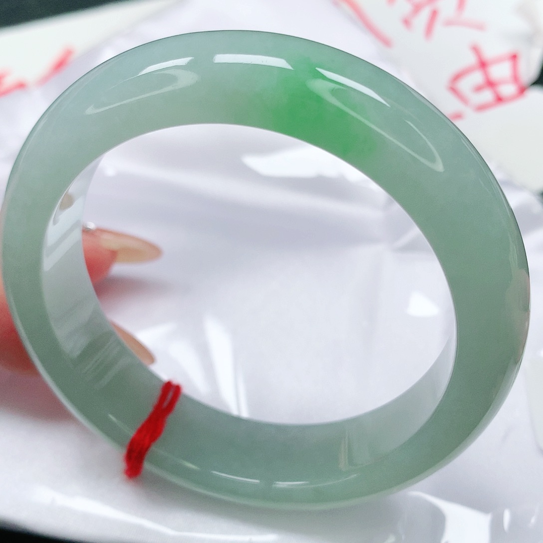 未镶嵌手镯翡翠完美068