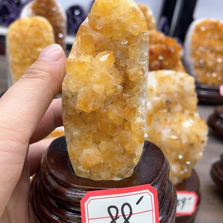 水晶摆件未镶嵌捡漏