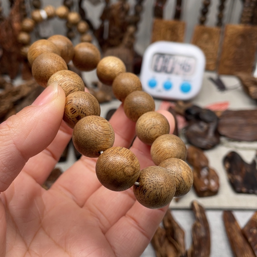 用***1沉香沉香碎屑加里曼丹1.4+