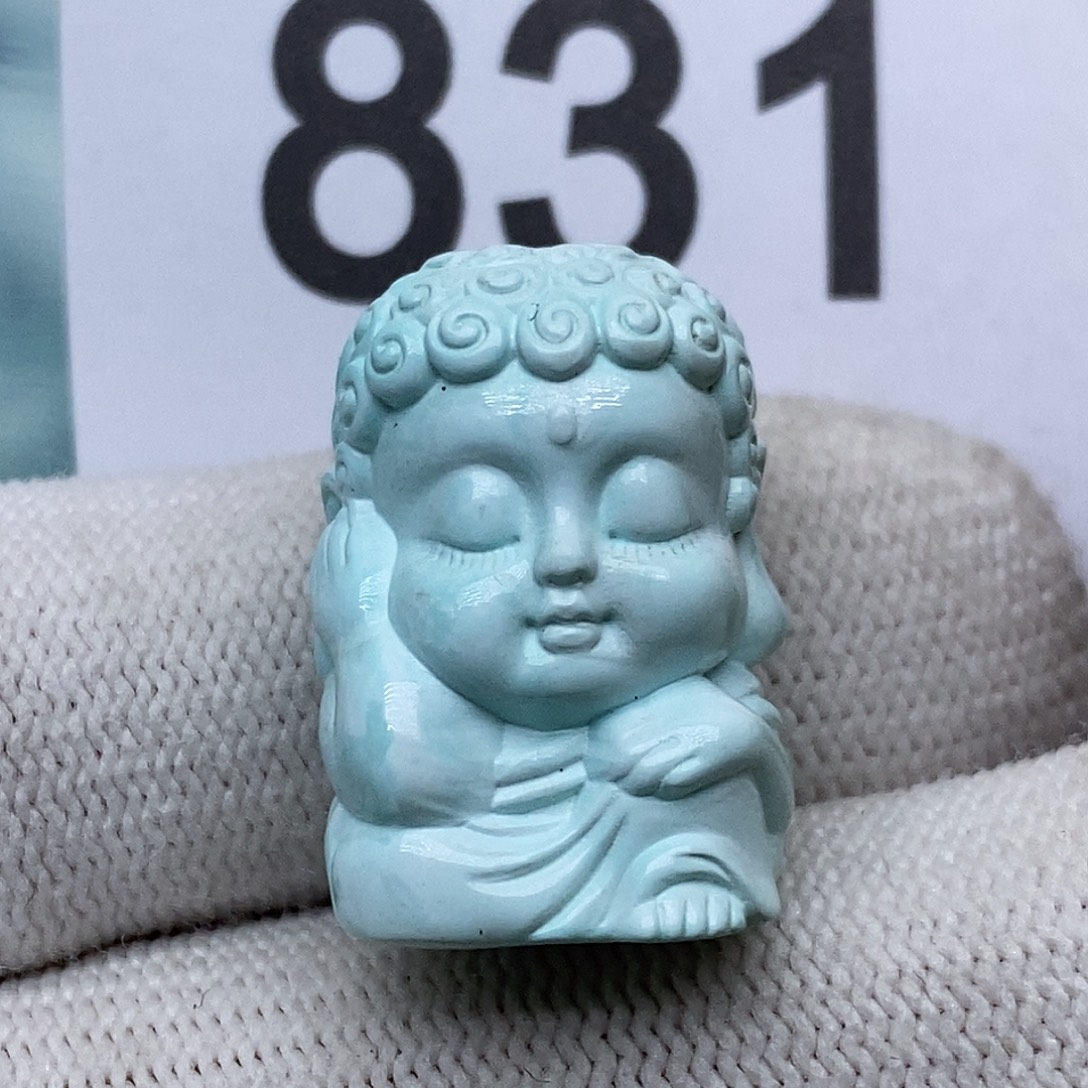 艾***嘉绿松石未镶嵌珠宝奇石