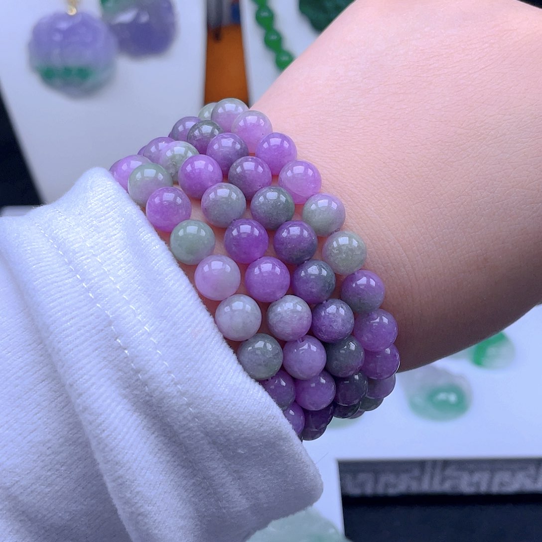 翡翠吊坠(赠链)未镶嵌