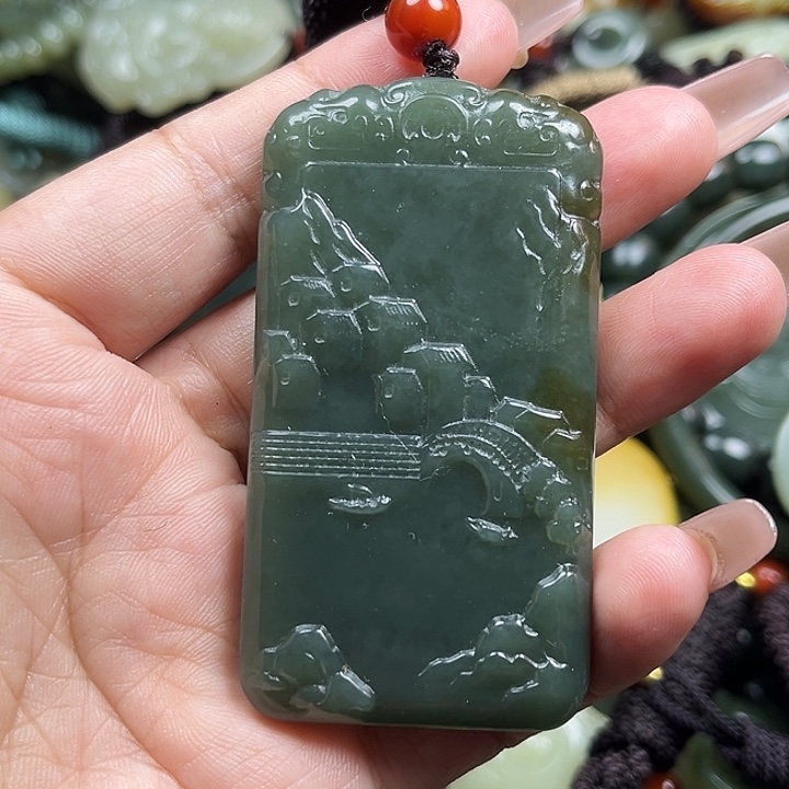 和田玉未镶嵌颈饰