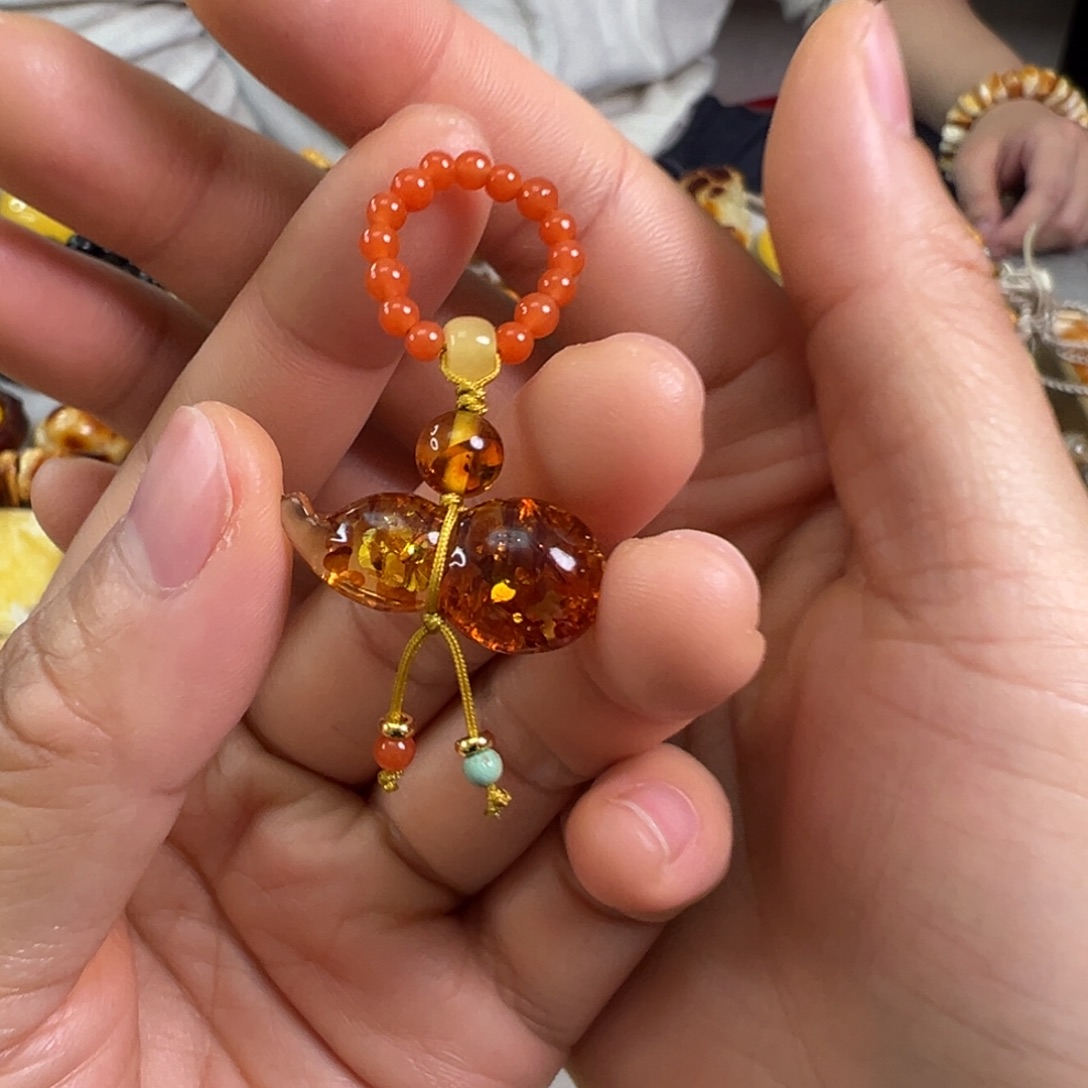 琥珀裸石未镶嵌琥珀