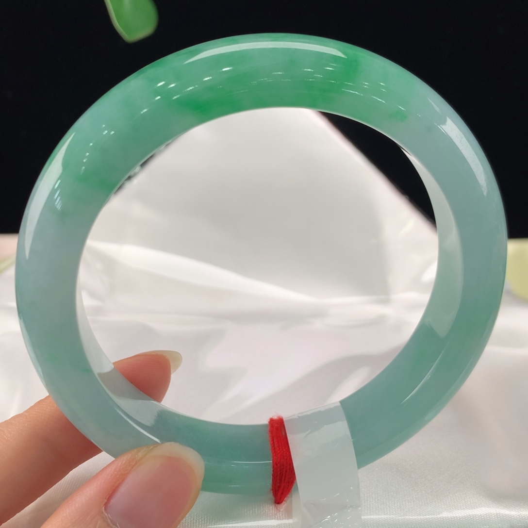 翡翠手镯未镶嵌111-0384
