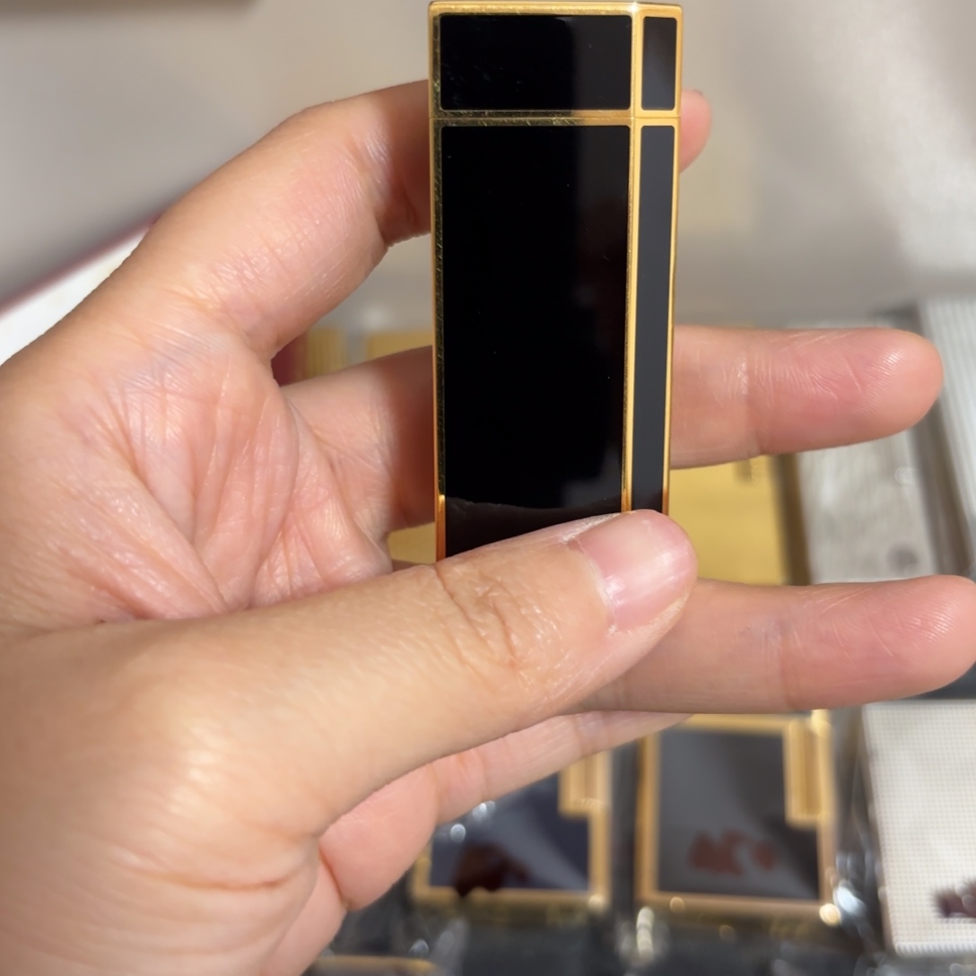 都登卡中古打火机