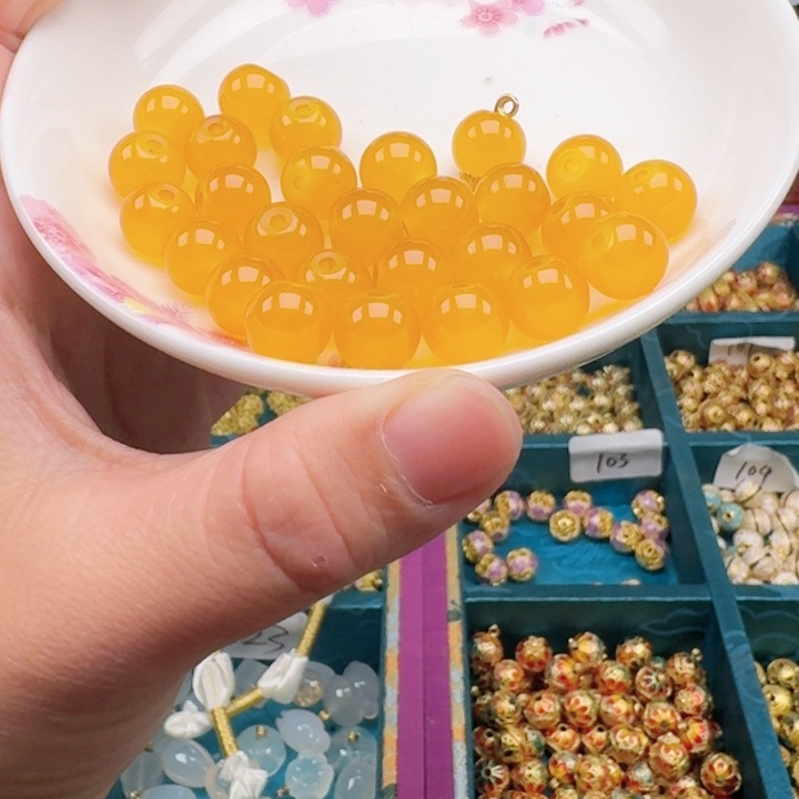非遗传承手工圆珠扣