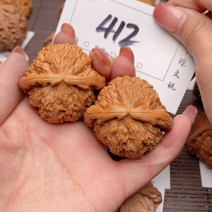 文玩核桃吊坠46白狮子412