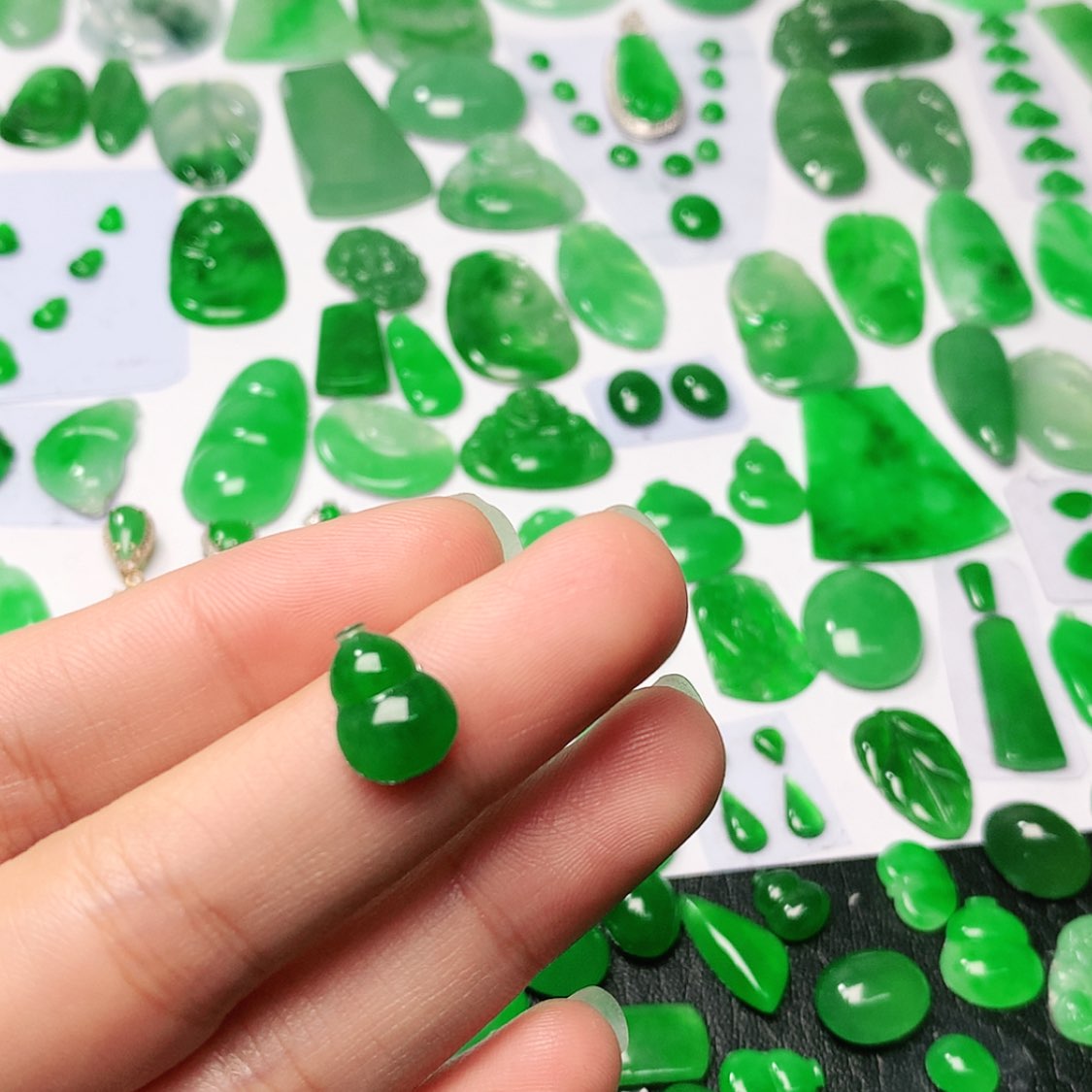 【闪购商品】翡翠颈饰未镶嵌翡翠