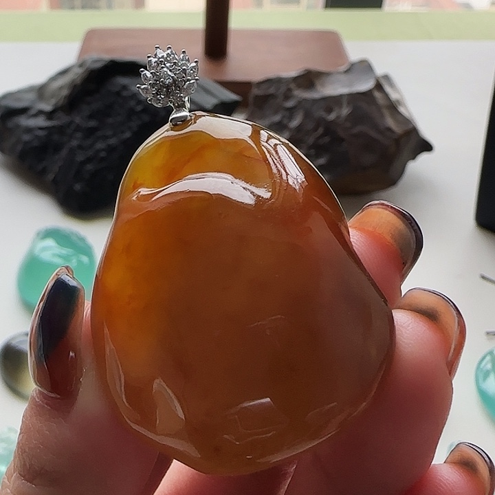 岫玉18K金镶嵌吊坠(不含链)