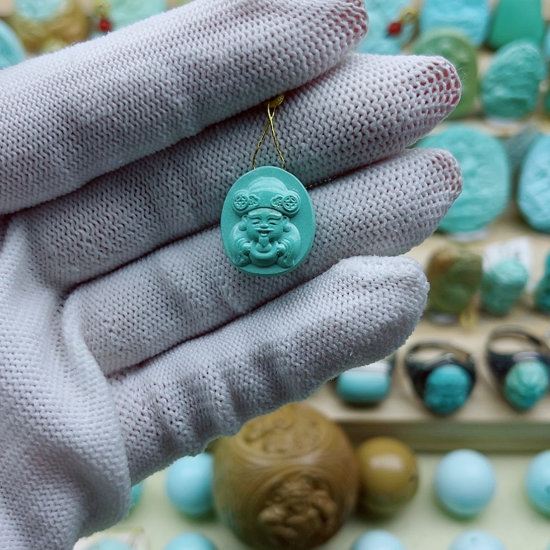 绿松石未镶嵌珠宝奇石