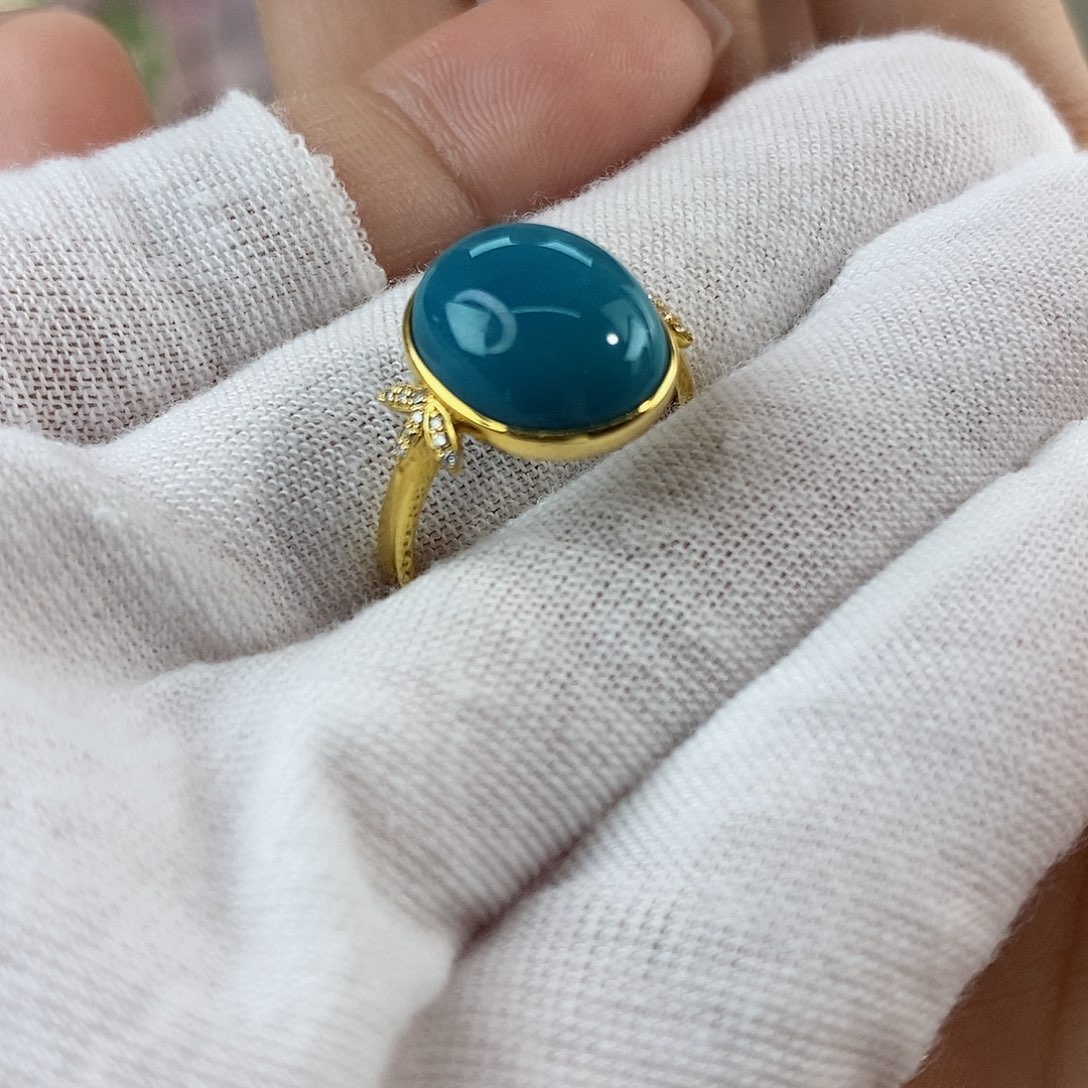 绿松石珠宝奇石18K金镶嵌