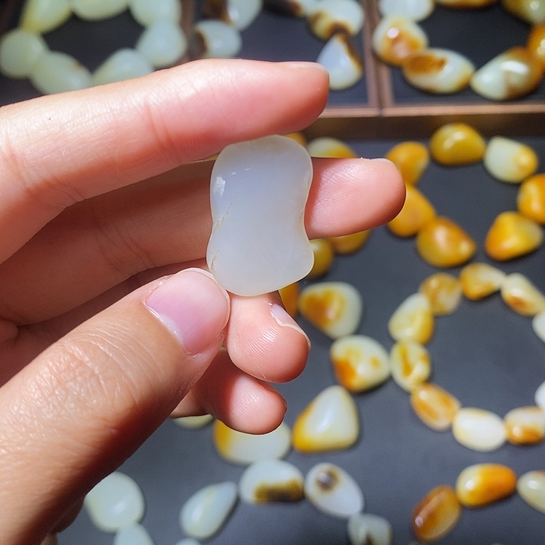 大***，和田玉未镶嵌手链