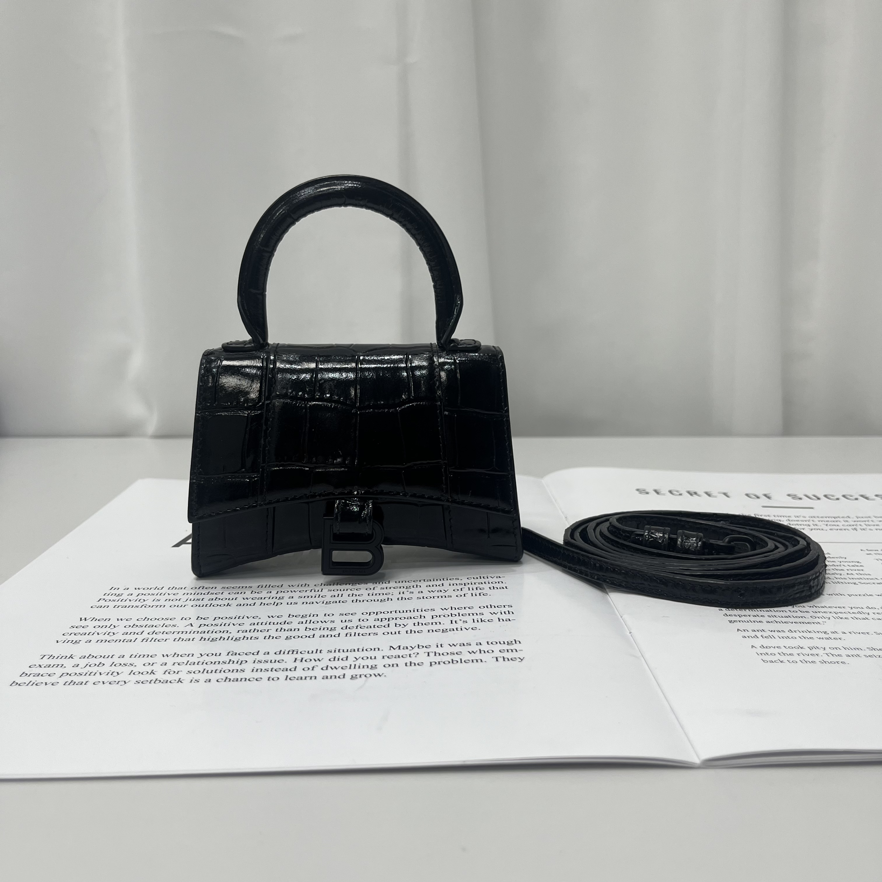 99新 Balenciaga/巴黎世家 巴黎世家沙漏mini，