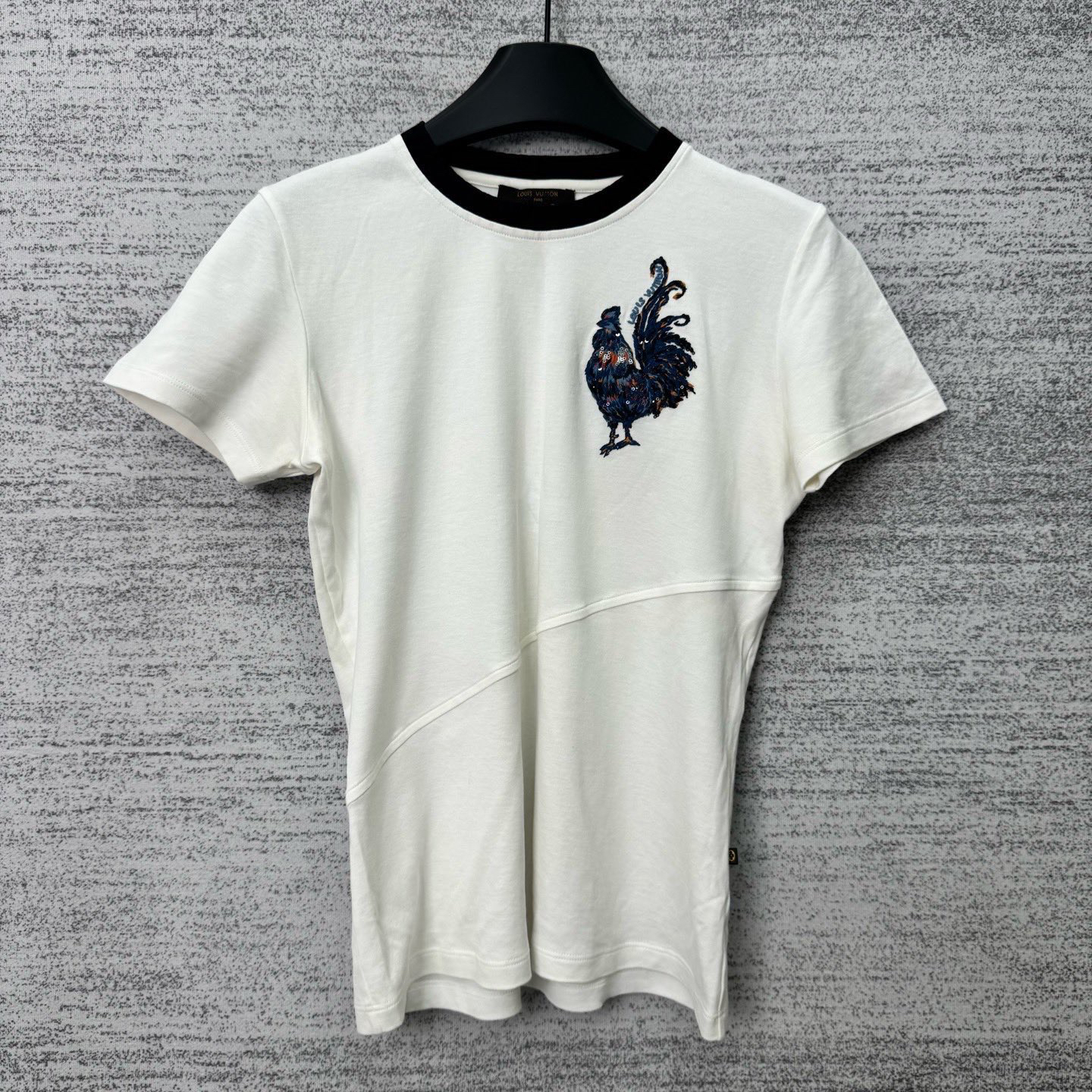 99新 LouisVuitton/路易威登 A100562/生肖鸡刺绣白色短袖/S码